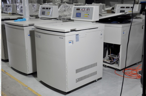 GL21M 21000rpm फर्श प्रकार अल्ट्रा हाई स्पीड सेंट्रिफ्यूज रेफ्रिजरेटर मैक्स. RCF 48900 x g मैक्स. क्षमता 3000ml